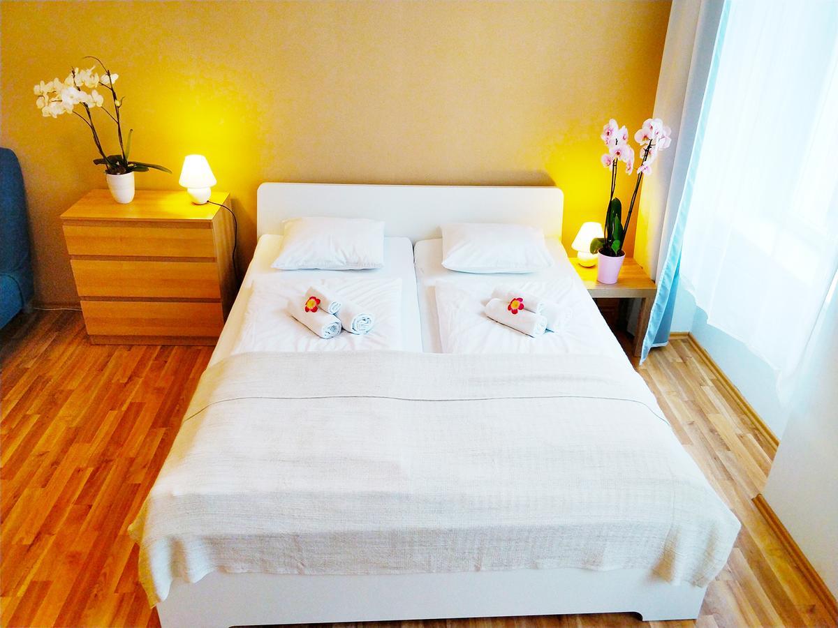 Lidicka Apartment Praga Esterno foto